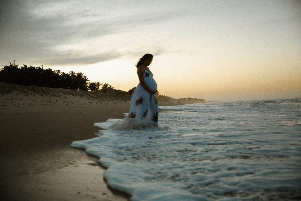 Femme enceinte à Sanary